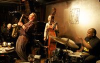Jazz a L'Auditori yH5BAEAAAAALAAAAAABAAEAAAIBRAA7 - Jazz a L'Auditori