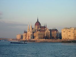 Descubriendo Budapest yH5BAEAAAAALAAAAAABAAEAAAIBRAA7 - Descubriendo Budapest