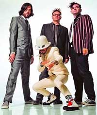 Café Tacvba yH5BAEAAAAALAAAAAABAAEAAAIBRAA7 - Café Tacvba