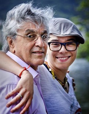 Caetano Veloso & Maria Gadú yH5BAEAAAAALAAAAAABAAEAAAIBRAA7 - Caetano Veloso & Maria Gadú