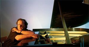 Uri Caine Ensemble yH5BAEAAAAALAAAAAABAAEAAAIBRAA7 - Uri Caine Ensemble