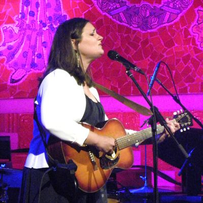 Madeleine Peyroux yH5BAEAAAAALAAAAAABAAEAAAIBRAA7 - Madeleine Peyroux