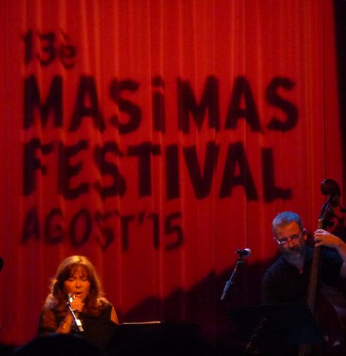 Maria del Mar Bonet yH5BAEAAAAALAAAAAABAAEAAAIBRAA7 - Maria del Mar Bonet