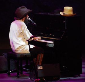 Festival Grec: Vinicio Capossela yH5BAEAAAAALAAAAAABAAEAAAIBRAA7 - Festival Grec: Vinicio Capossela