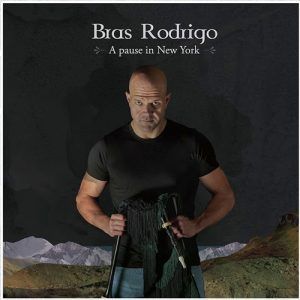 Bras Rodrigo - A pause in New York yH5BAEAAAAALAAAAAABAAEAAAIBRAA7 - Bras Rodrigo - A pause in New York