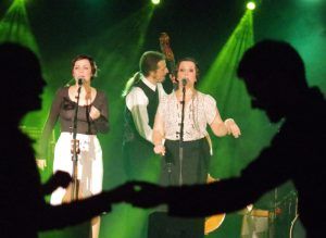 Festival VEUS yH5BAEAAAAALAAAAAABAAEAAAIBRAA7 - Festival VEUS