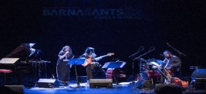 Giulia Valle. “Carlos Cano en clau de jazz” yH5BAEAAAAALAAAAAABAAEAAAIBRAA7 - Giulia Valle. “Carlos Cano en clau de jazz”