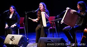 Anna Colom, Ana Brenes, Isabel Laudenbach yH5BAEAAAAALAAAAAABAAEAAAIBRAA7 - Anna Colom, Ana Brenes, Isabel Laudenbach