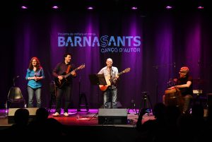 Enric Hernàez presenta 10 cançons yH5BAEAAAAALAAAAAABAAEAAAIBRAA7 - Enric Hernàez presenta 10 cançons