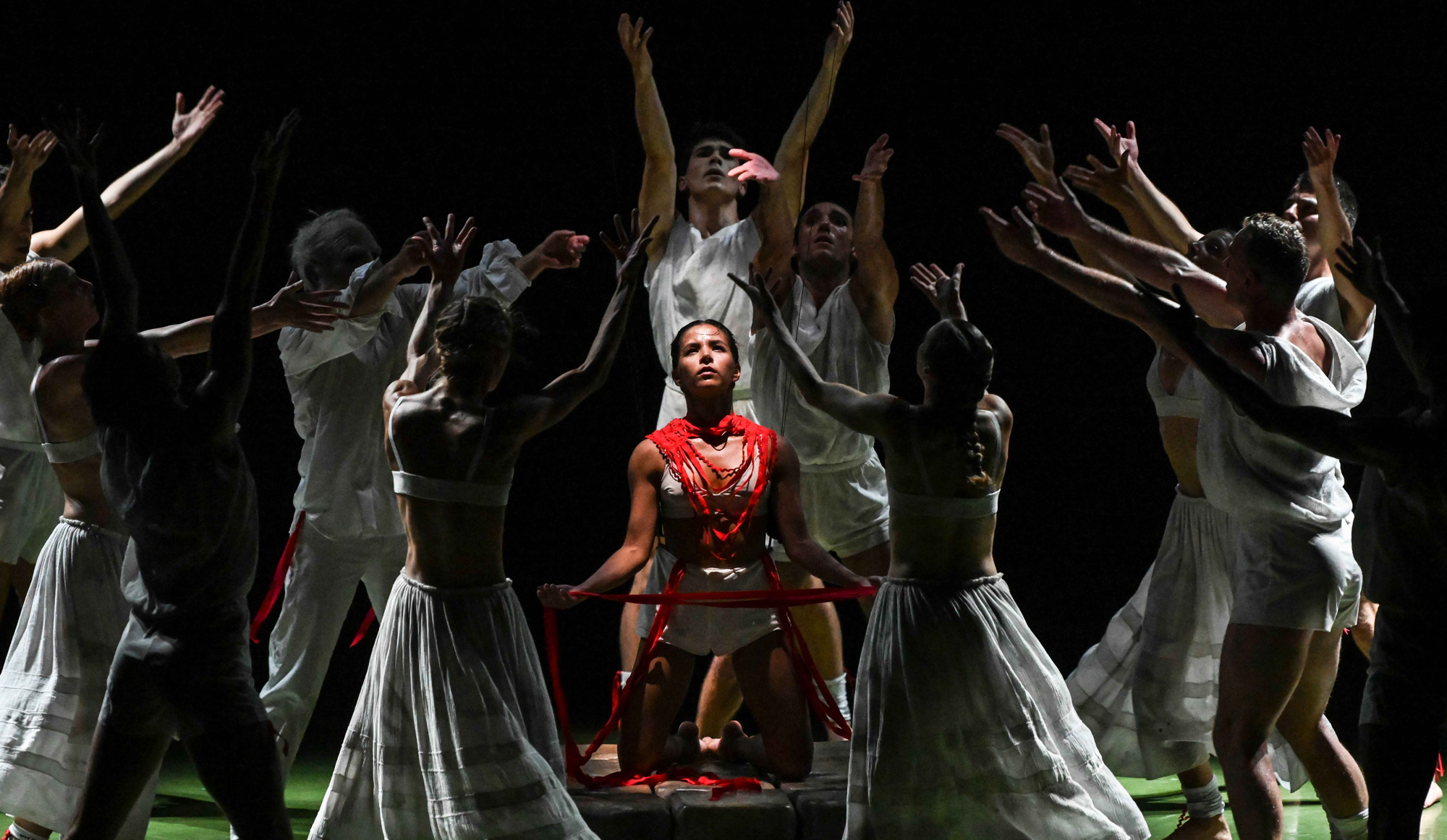Malandain Ballet de Biarritz: Le Sacre du printemps yH5BAEAAAAALAAAAAABAAEAAAIBRAA7 - Malandain Ballet de Biarritz: Le Sacre du printemps