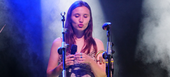 Rita Payes, en concierto yH5BAEAAAAALAAAAAABAAEAAAIBRAA7 - Rita Payes, en concierto