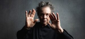 Laurie Anderson. X² yH5BAEAAAAALAAAAAABAAEAAAIBRAA7 - Laurie Anderson. X²