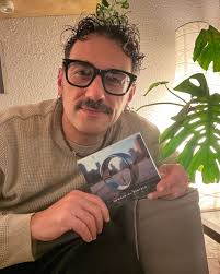 Sergio Di Finizio yH5BAEAAAAALAAAAAABAAEAAAIBRAA7 - Sergio Di Finizio